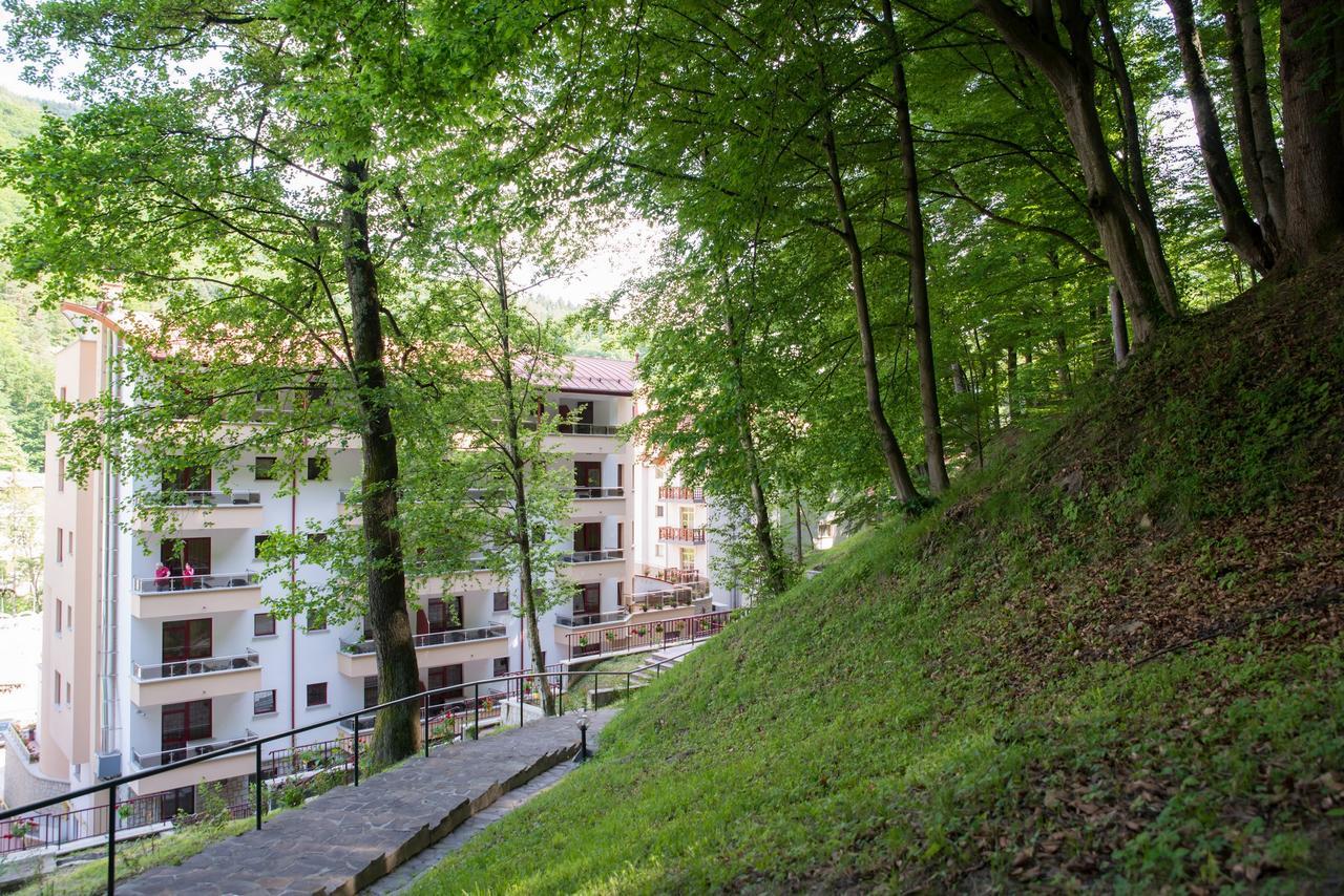 Hotel Nemira Slanic Moldova Exterior photo